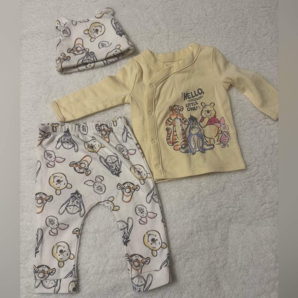 Disney Winnie the Pooh Baby Outfit Set Size 3-6 months